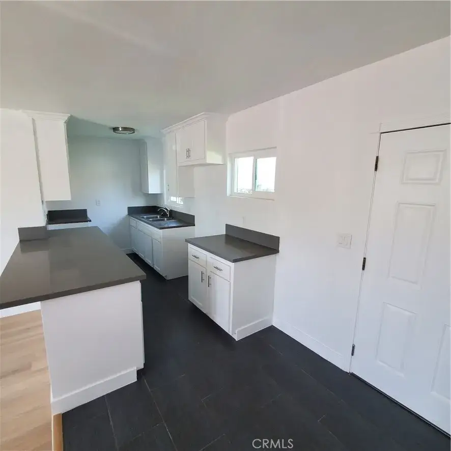 246 E 87th Place, Los Angeles, CA 90003 - #1