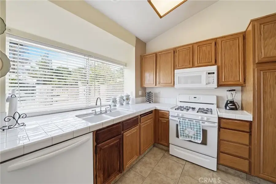 14158 Roan, Victorville, CA 92394 - #3
