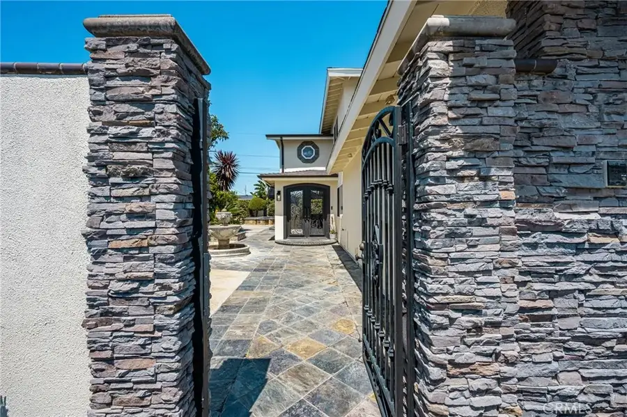 2342 Cynthia Court, Costa Mesa, CA 92627 - #2