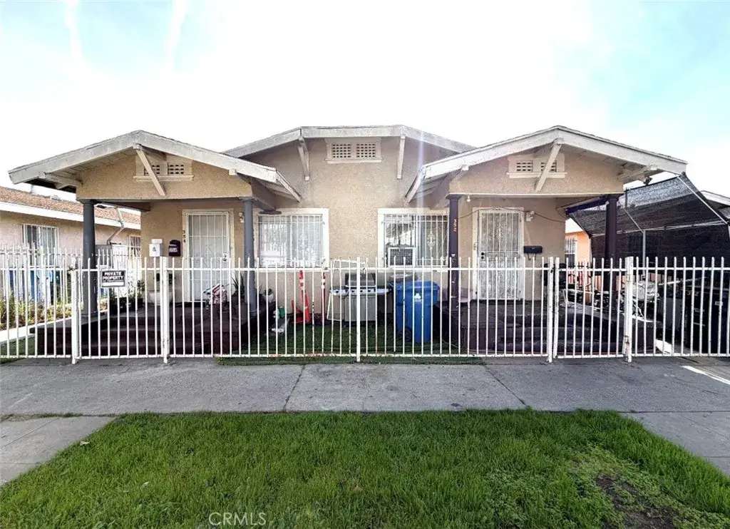 352 E 84th Place, Los Angeles, CA 90003 - #1