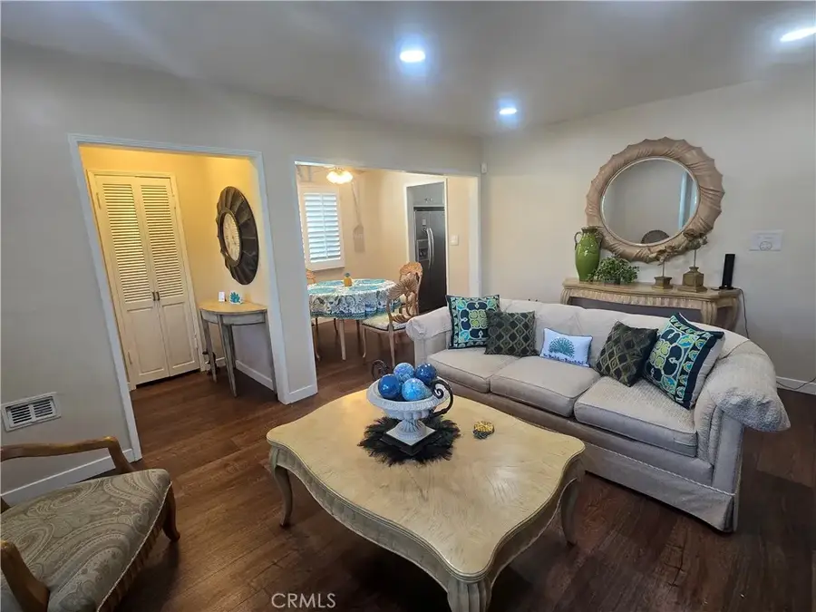 10613 Shellyfield, Downey, CA 90241 - #3