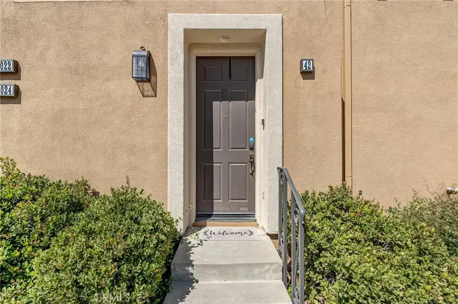 27022 Pebble Beach, Valencia, CA 91381 - #2