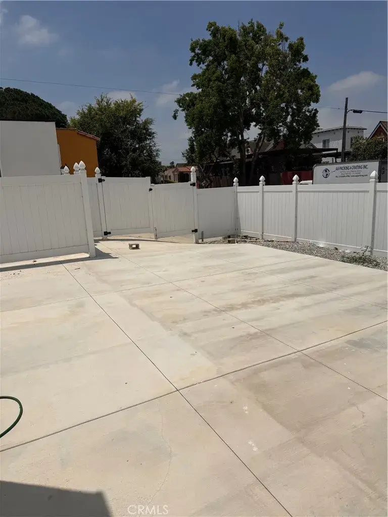 2158 W 77th, Los Angeles, CA 90047 - #2