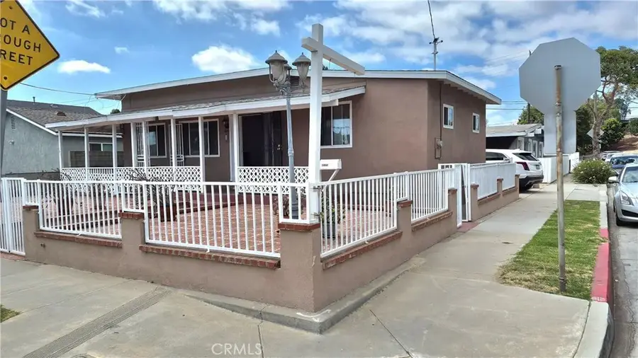 3661 Seabright Avenue, Long Beach, CA 90810 - #2