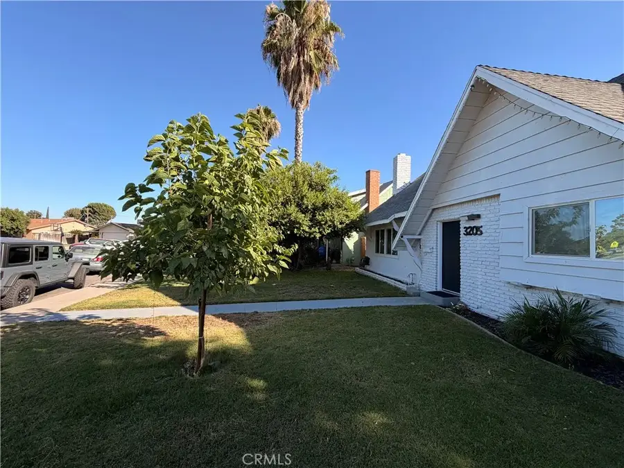3205 Durrwood, Bakersfield, CA 93304 - #3