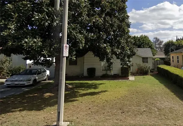 6702 Bollenbacher Dr, Pico Rivera, CA 90660