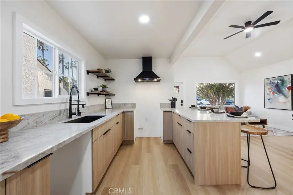 5612 S Rimpau, Los Angeles, CA 90043 - #1