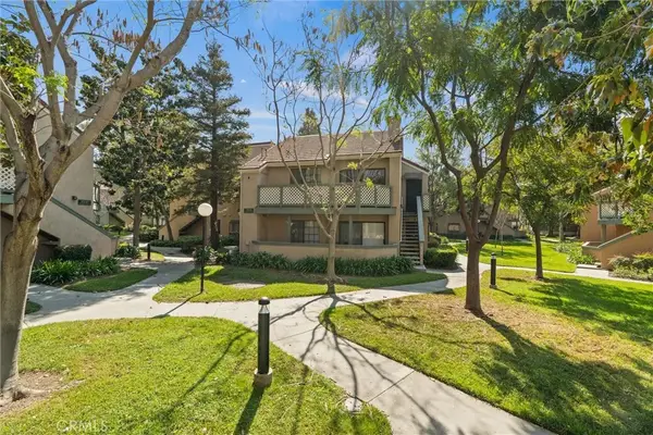 3525 W Greentree Circle #G, Anaheim, CA 92804