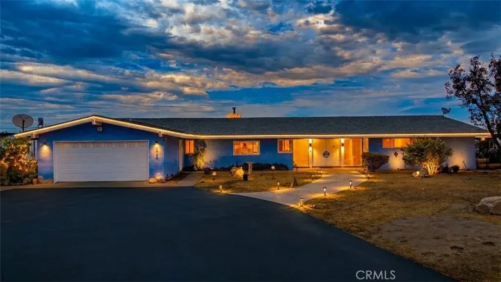 31611 157th East, Llano, CA 93544 - #1