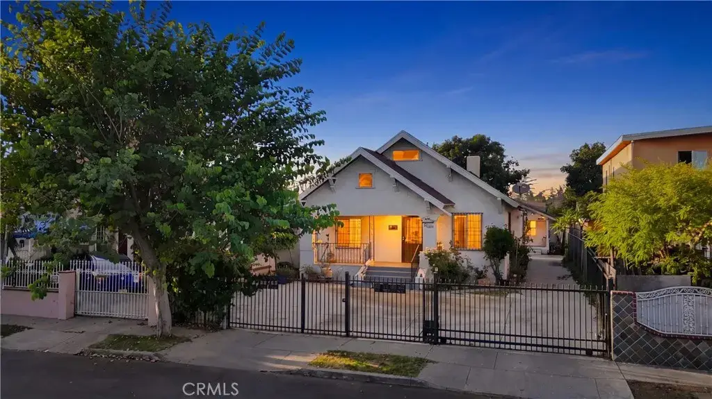 433 W 55th, Los Angeles, CA 90037 - #1