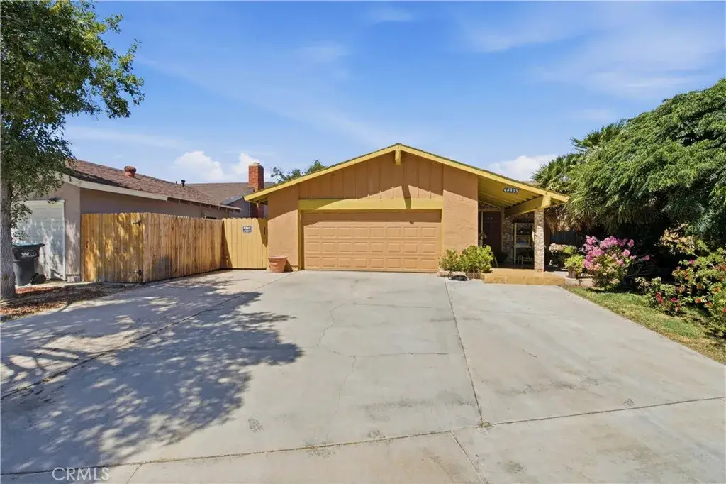44309 Andale Avenue, Lancaster, CA 93535 - #1