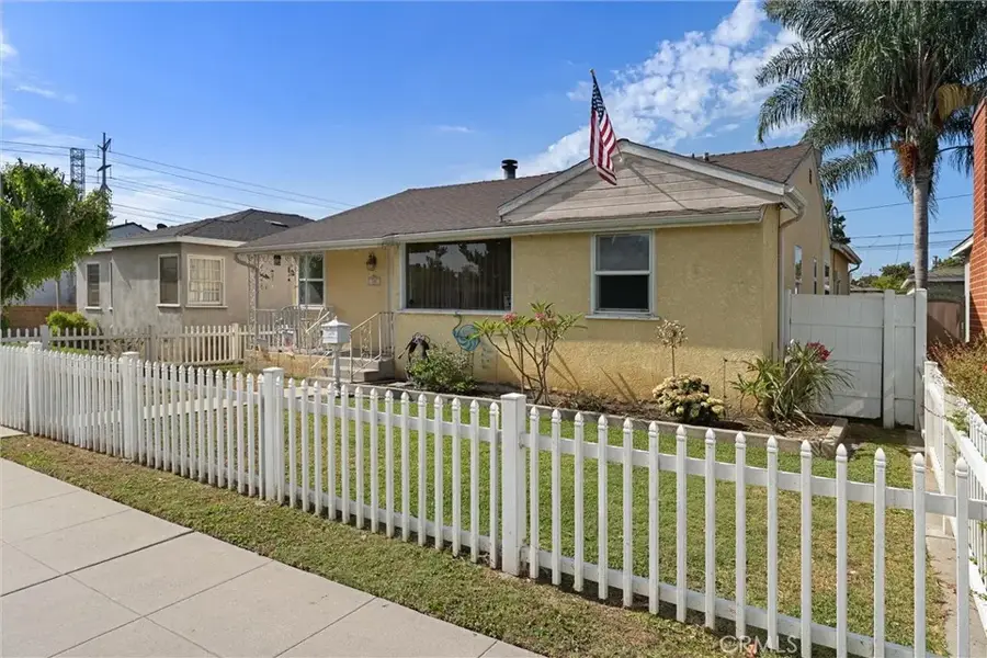 240 E Barclay, Long Beach, CA 90805 - #3