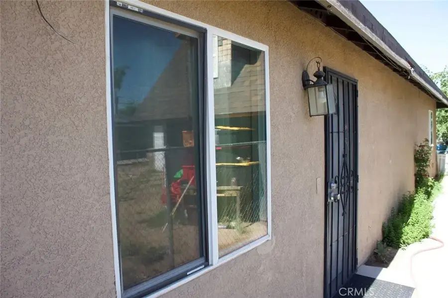 318 S Owens, Bakersfield, CA 93307 - #3