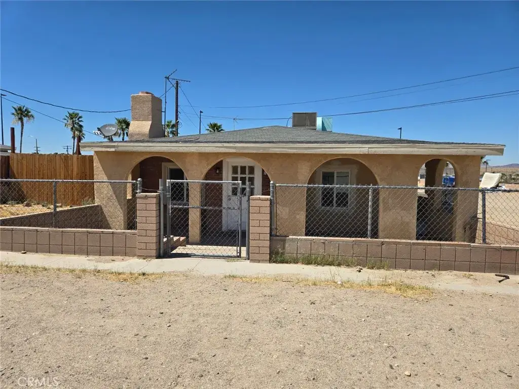 2009 Aurora Way, Barstow, CA 92311 - #1