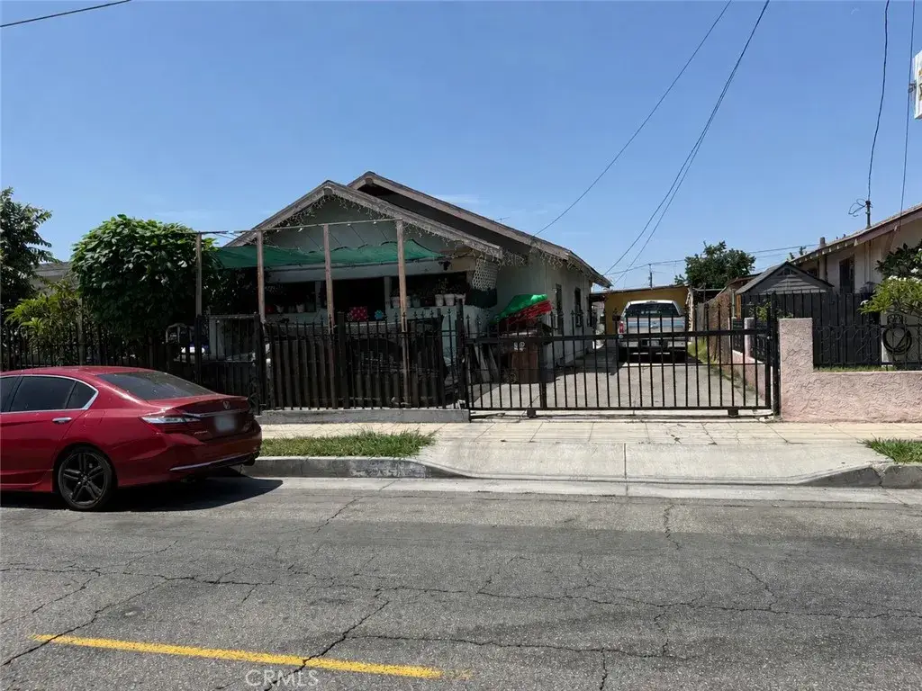 321 N Willowbrook, Compton, CA 90220 - #1