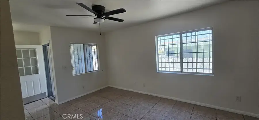 8416 Graham, Los Angeles, CA 90001 - #3