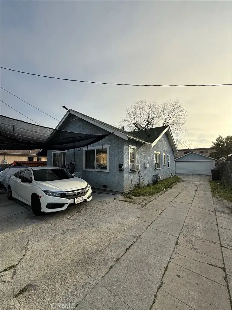 9216 S Hoover, Los Angeles, CA 90044 - #2