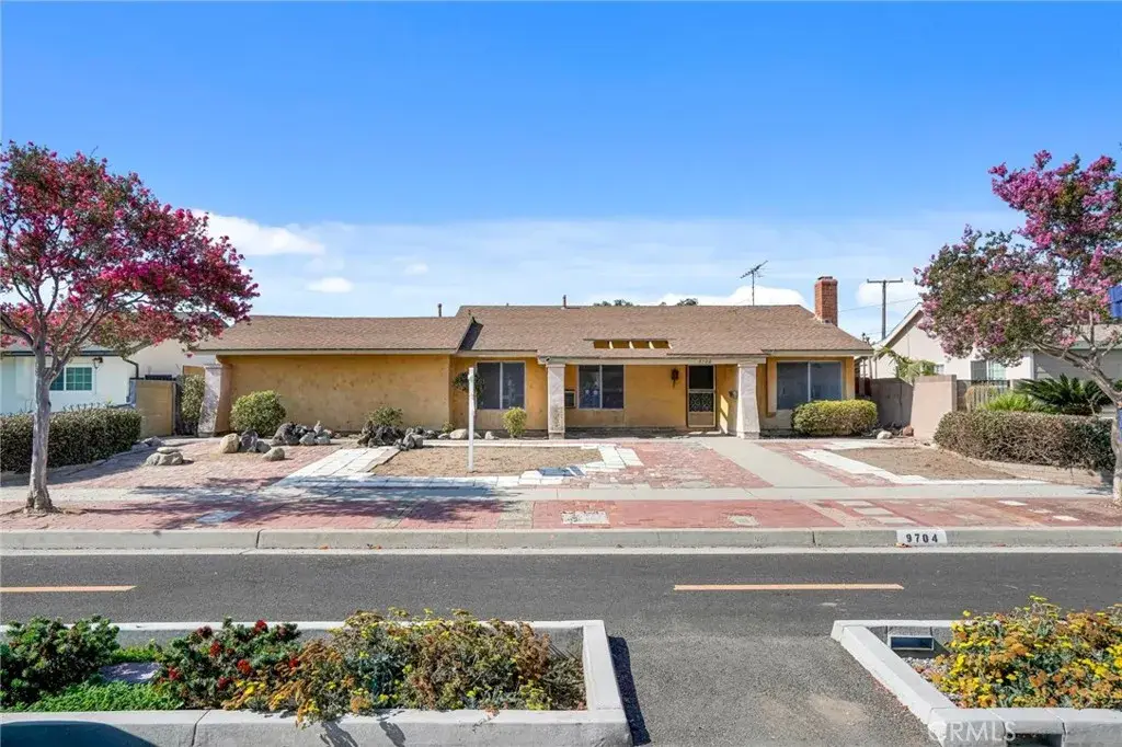 9704 Mines Avenue, Pico Rivera, CA 90660 - #1