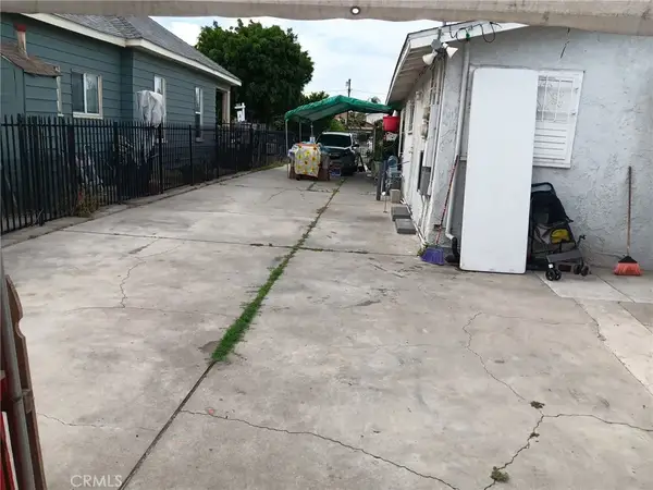 415 95th Street, Los Angeles, CA 90044