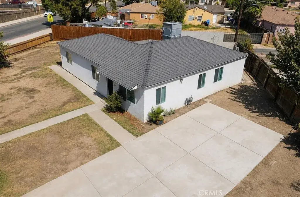336 T, Bakersfield, CA 93304 - #1