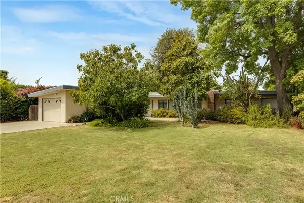 7911 Genesta, Lake Balboa, CA 91406
