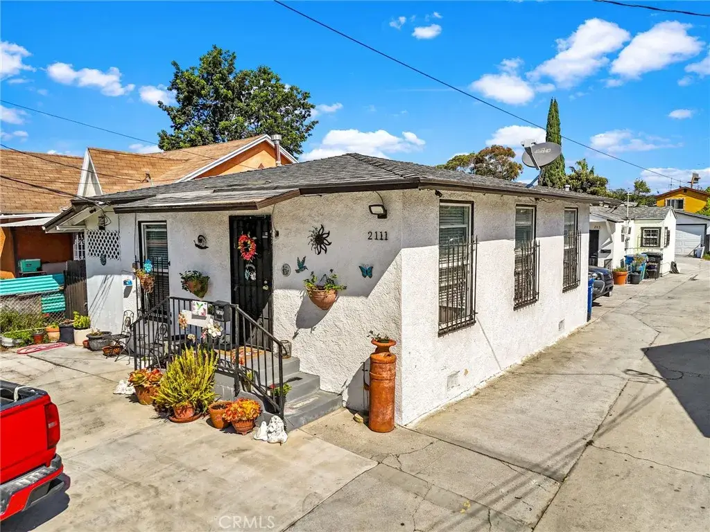 2111 E 118th Street, Los Angeles, CA 90059 - #1