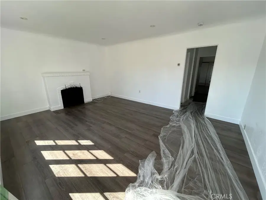 1018 S Halladay, Santa Ana, CA 92701 - #3