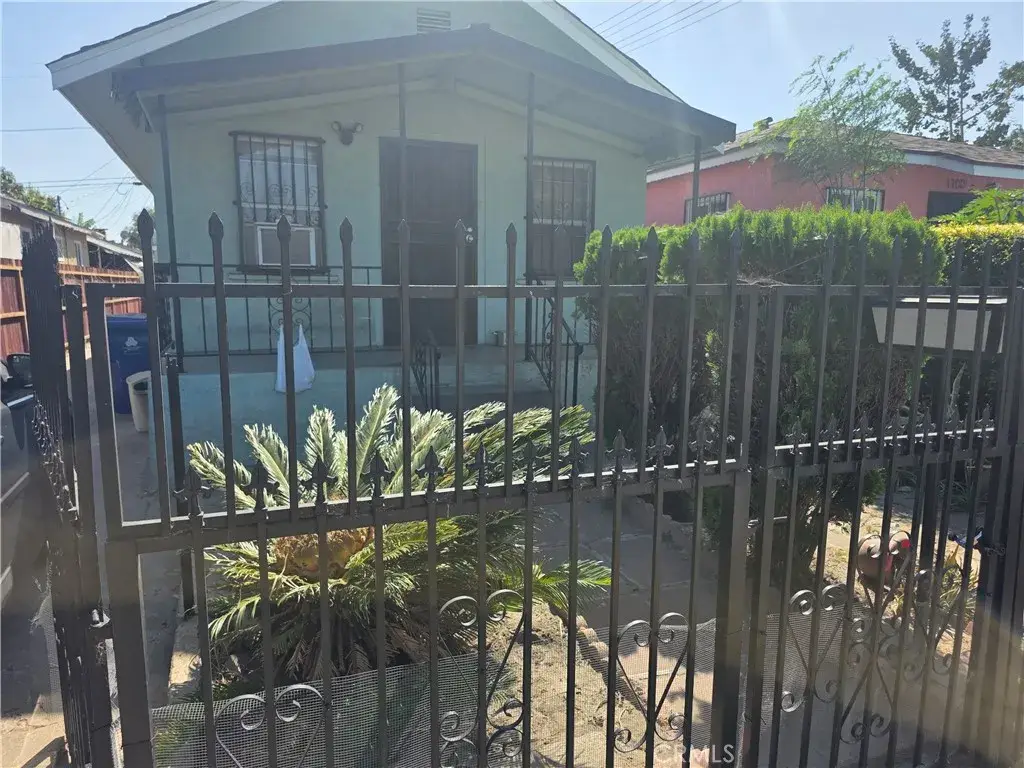 1104 E 102nd, Los Angeles, CA 90002 - #1
