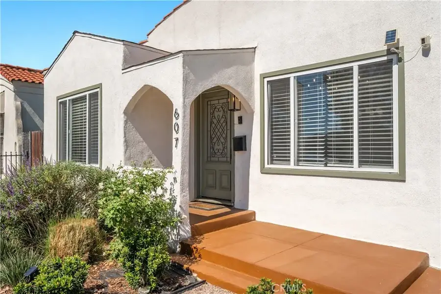 607 W 111th Place, Los Angeles, CA 90044 - #2