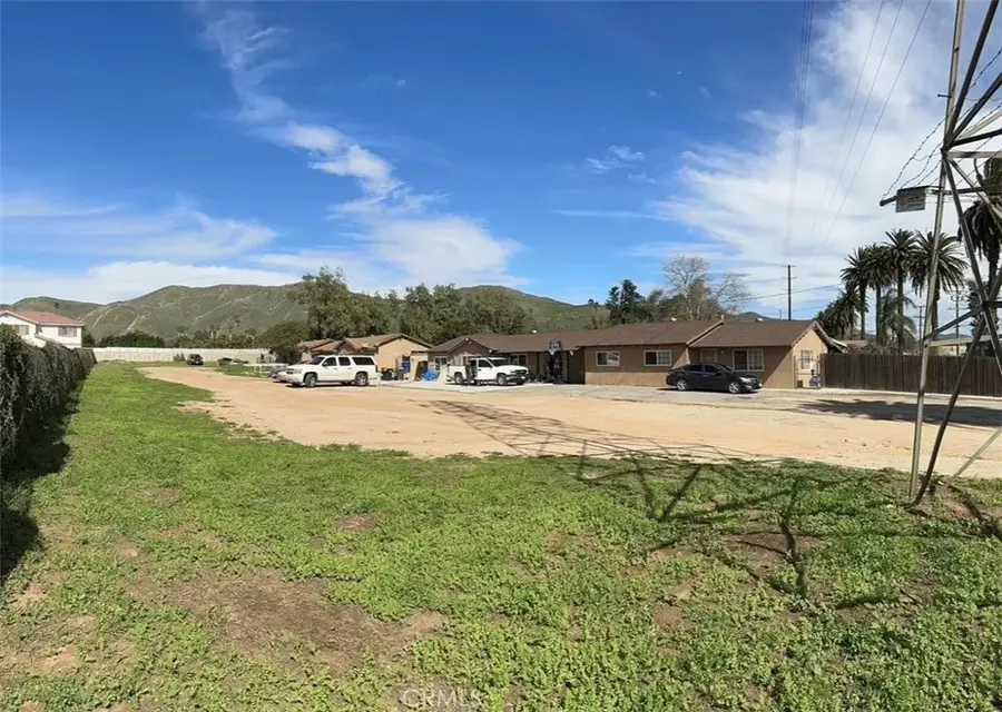 9085 Bellegrave, Riverside, CA 92509 - #2