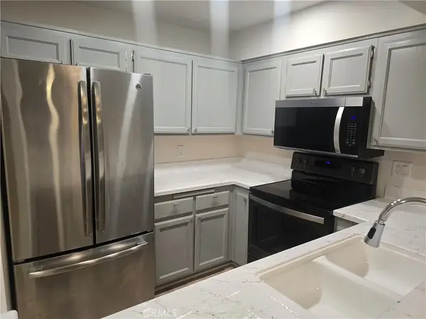 11410 Brookshire #325, Downey, CA 90241