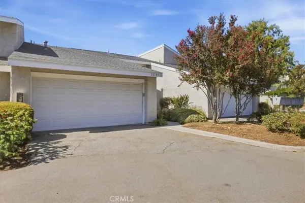 23207 Kimmore, Valencia, CA 91355