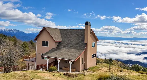 30539 Holly Drive, Running Springs, CA 92382