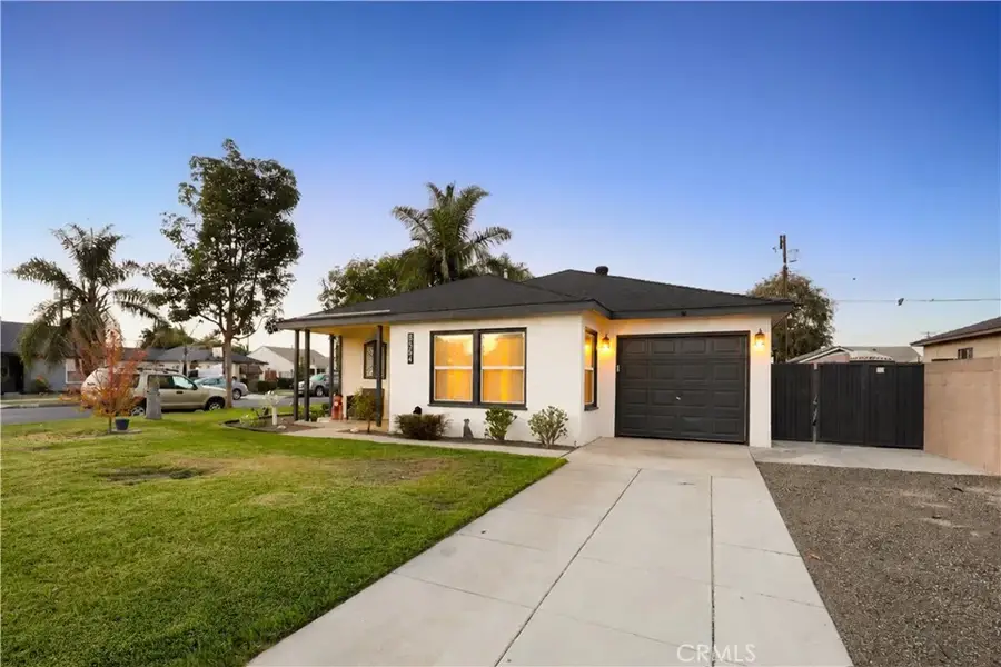 8554 Comolette Street, Downey, CA 90242 - #2