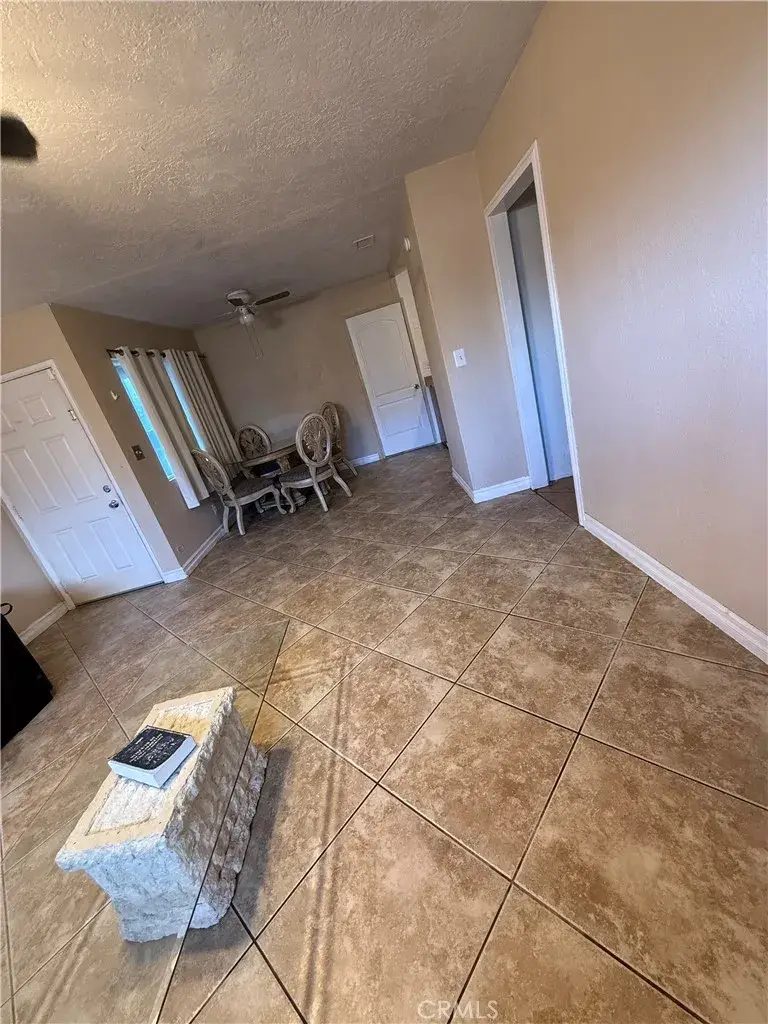 15254 Las Piedras Drive, Victorville, CA 92395 - #3