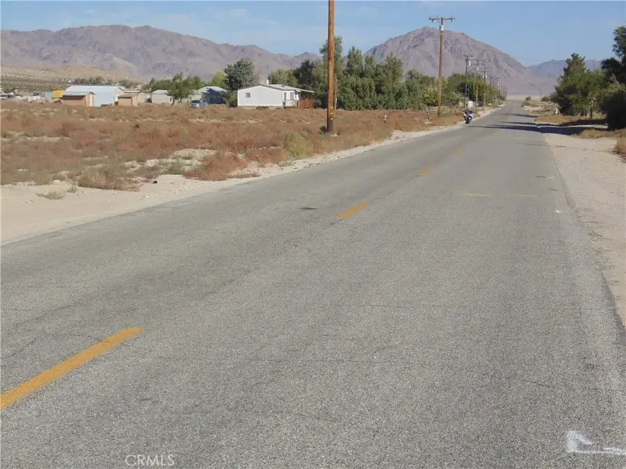 10650 Kendall, Lucerne Valley, CA 92356 - #2