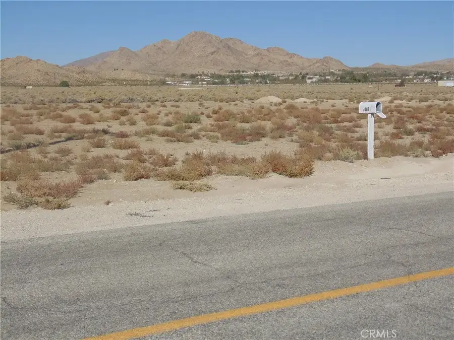 10650 Kendall, Lucerne Valley, CA 92356 - #3