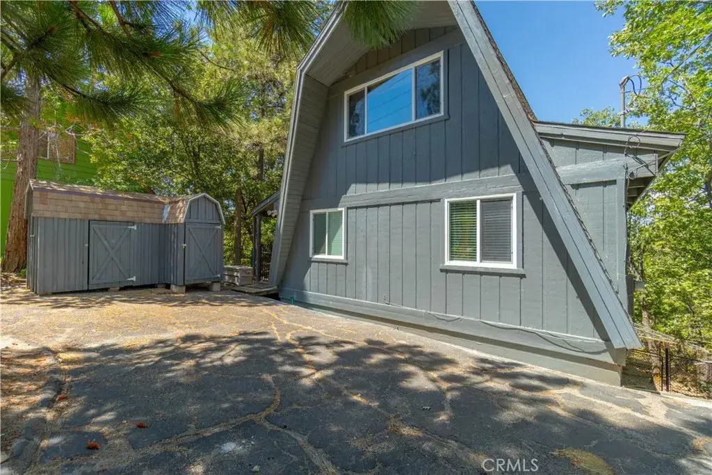 1154 Yukon Drive, Lake Arrowhead, CA 92352 - Image #1