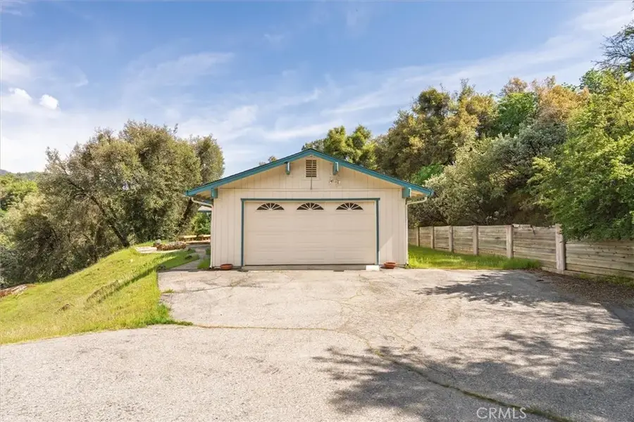 50566 Critter Creek Lane, Oakhurst, CA 93644 - Image #2