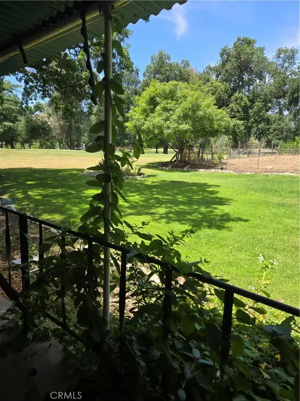 339 N Frankwood #6, Sanger, CA 93657