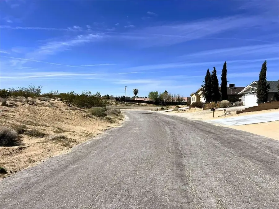 10550 N Garibaldi, California City, CA 93505 - Image #2