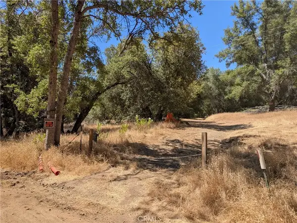 51668 Courtney, Oakhurst, CA 93644