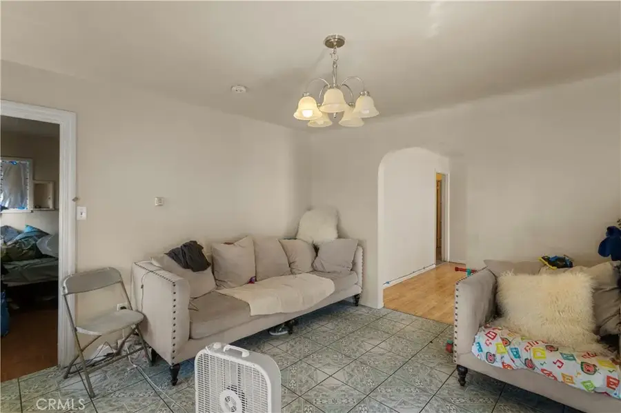 544 Keenan Avenue, Los Angeles, CA 90022 - Image #2