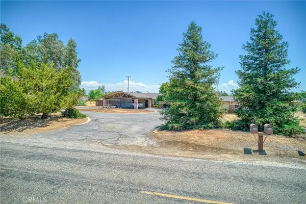 5400 Amber Avenue, Clovis, CA 93619