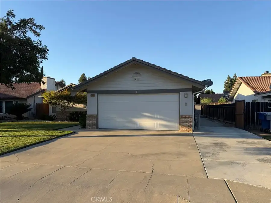 2023 Paul Avenue, Clovis, CA 93611 - Image #3