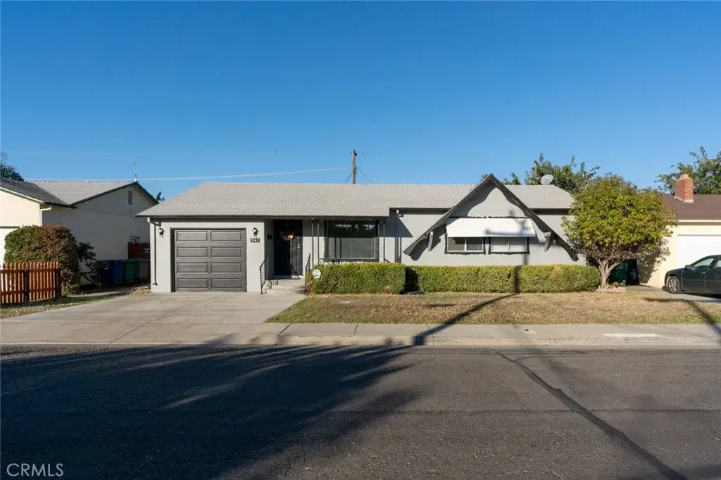 941 Granada, Los Banos, CA 93635 - Image #1
