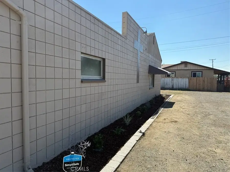958 S Prospect Street #A, Porterville, CA 93257 - #2