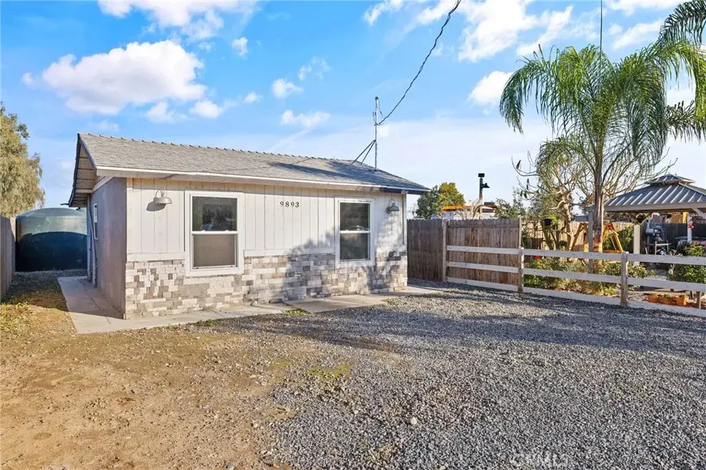 9893 Vista Avenue, Hanford, CA 93230 - Image #1