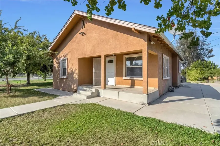 1140 W King, Tulare, CA 93274 - Image #2