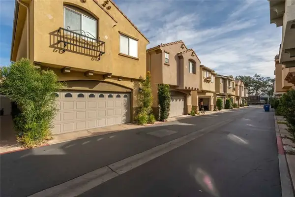 9562 Sundance Street, Pacoima, CA 91331